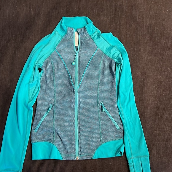 Ivivva by Lululemon Zip Jacket - Picture 2 of 9